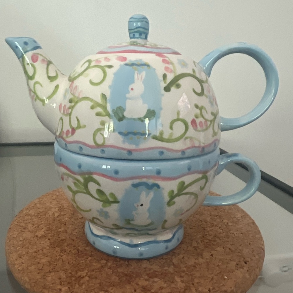 Teapot set for one new